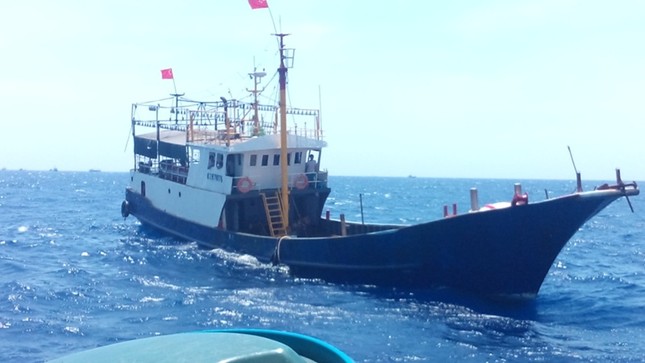 Ngư dân kể chuyện bị tàu Trung Quốc tấn công giữa Hoàng Sa ảnh 4